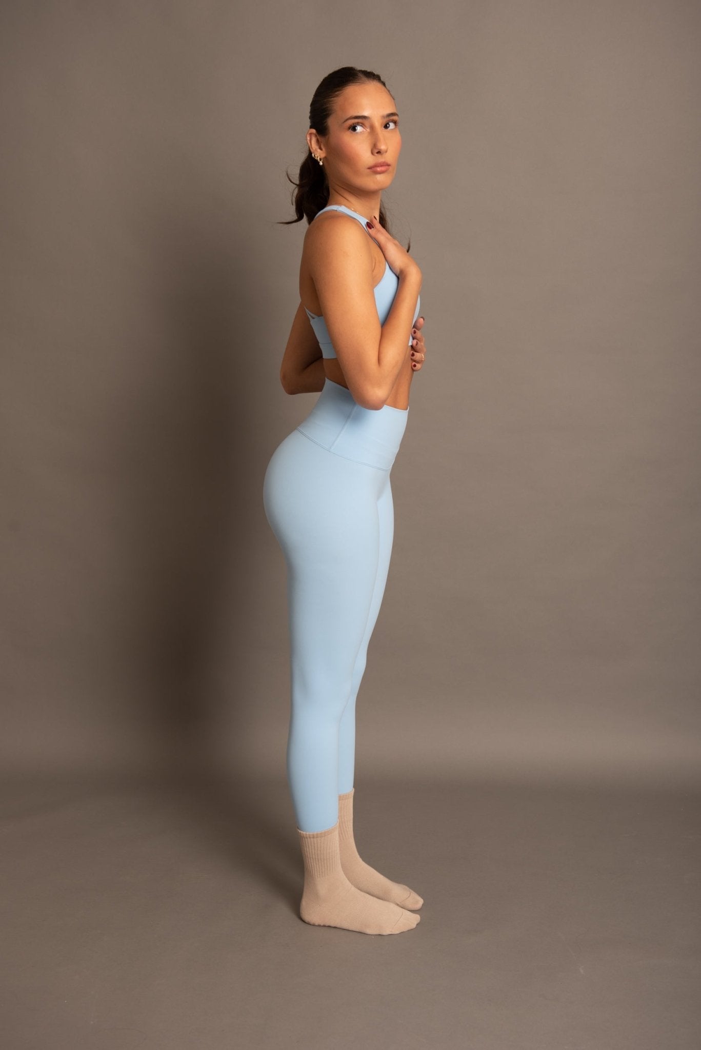 סט כתפיות מוצלבות - Lyra סטסט בגדי ספורט, סט ספורט , טייץ גזרה גבוהה, תמיכה גבוההSAM