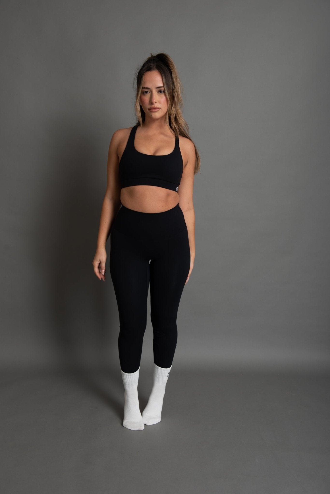 סט כתפיות מוצלבות - Lyra סטסט בגדי ספורט, סט ספורט , טייץ גזרה גבוהה, תמיכה גבוההSAM