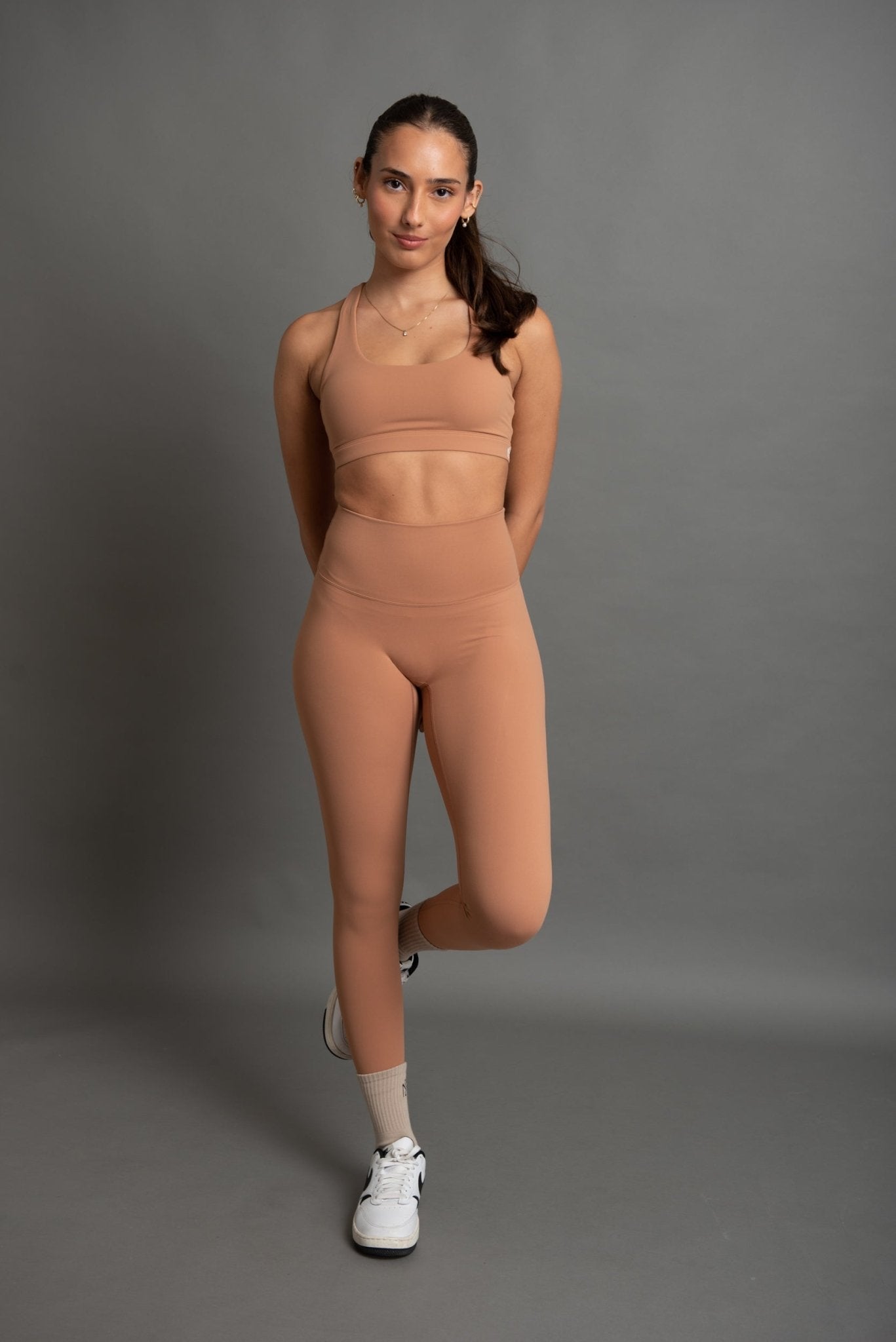 סט כתפיות מוצלבות - Lyra סטסט בגדי ספורט, סט ספורט , טייץ גזרה גבוהה, תמיכה גבוההSAM