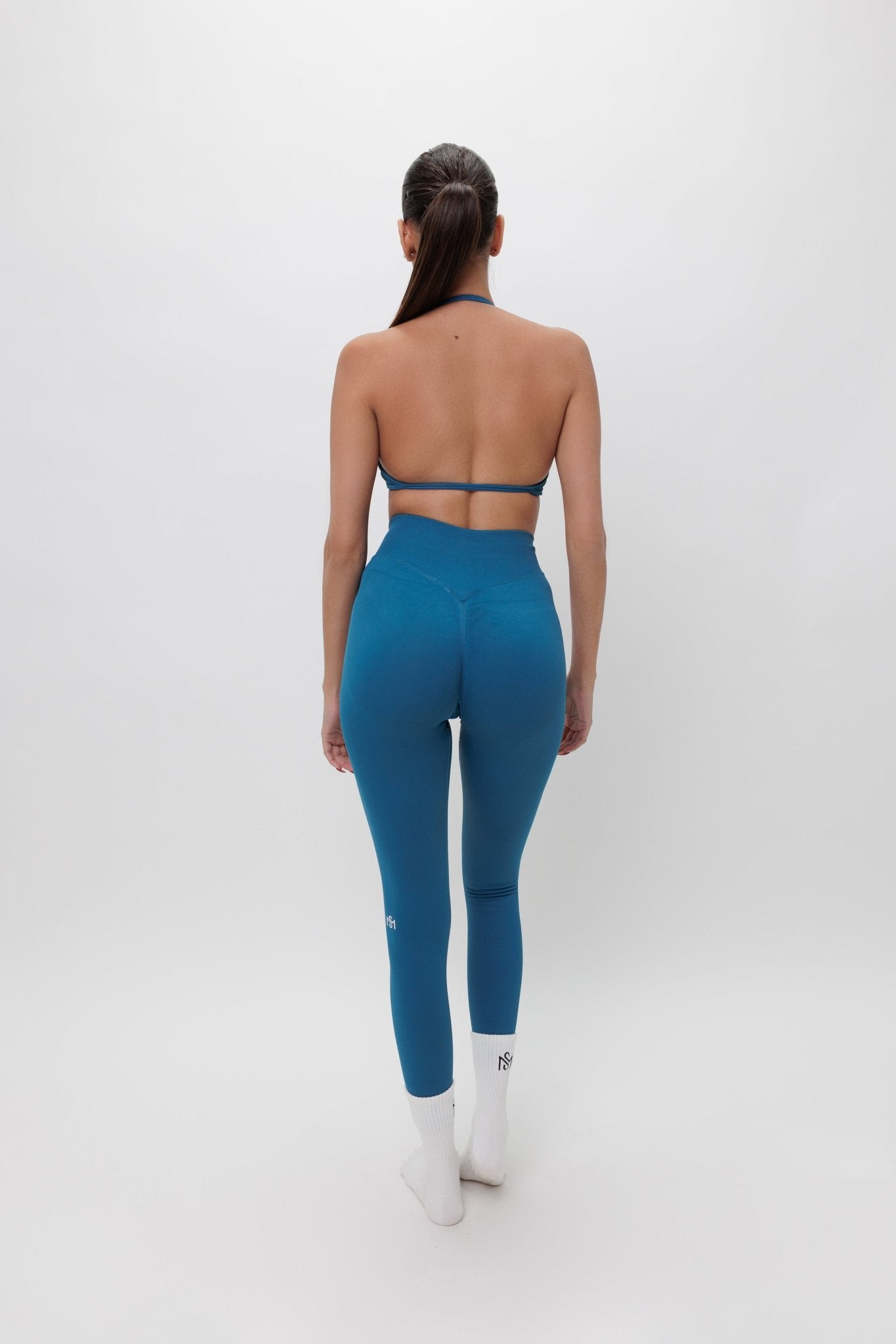 סט Tay - סט עם כיווץ בטייץסט בגדי ספורט, סט ספורט , טייץ גזרה גבוהה, תמיכה גבוההSAM