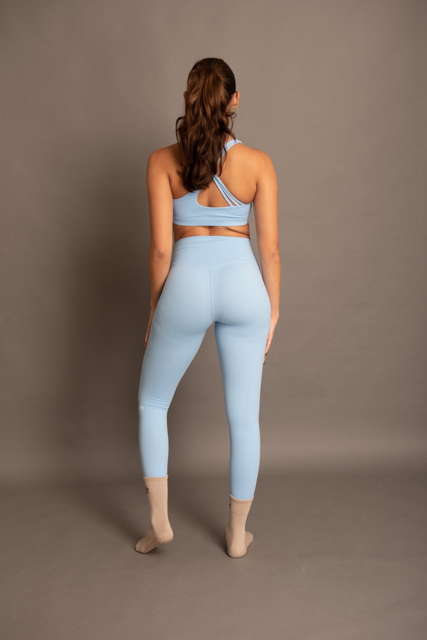 סט כתפיות מוצלבות - Lyra סטסט בגדי ספורט, סט ספורט , טייץ גזרה גבוהה, תמיכה גבוההSAM