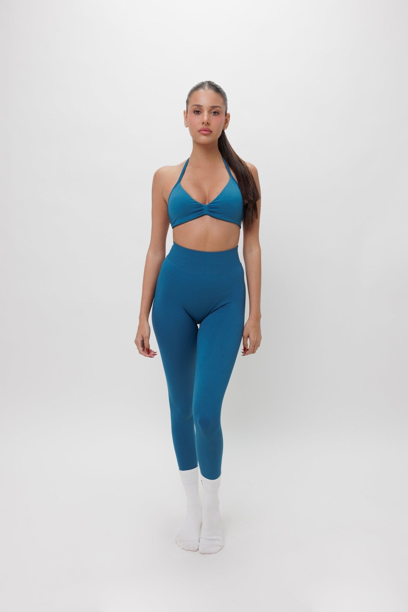 סט Tay - סט עם כיווץ בטייץסט בגדי ספורט, סט ספורט , טייץ גזרה גבוהה, תמיכה גבוההSAM